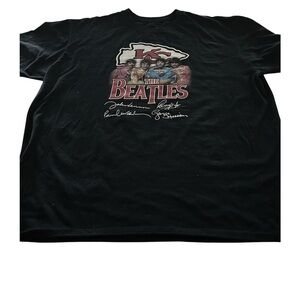 Men's Black Beatles KC Chiefs Graphic Tee - Size men’s XL - Z65